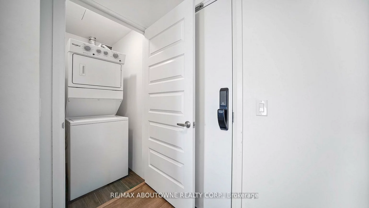 95, Dundas, 1008 - GO Glenorchy, Oakville