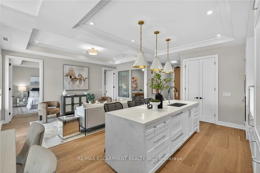 123, Maurice, 1002 - CO Central, Oakville