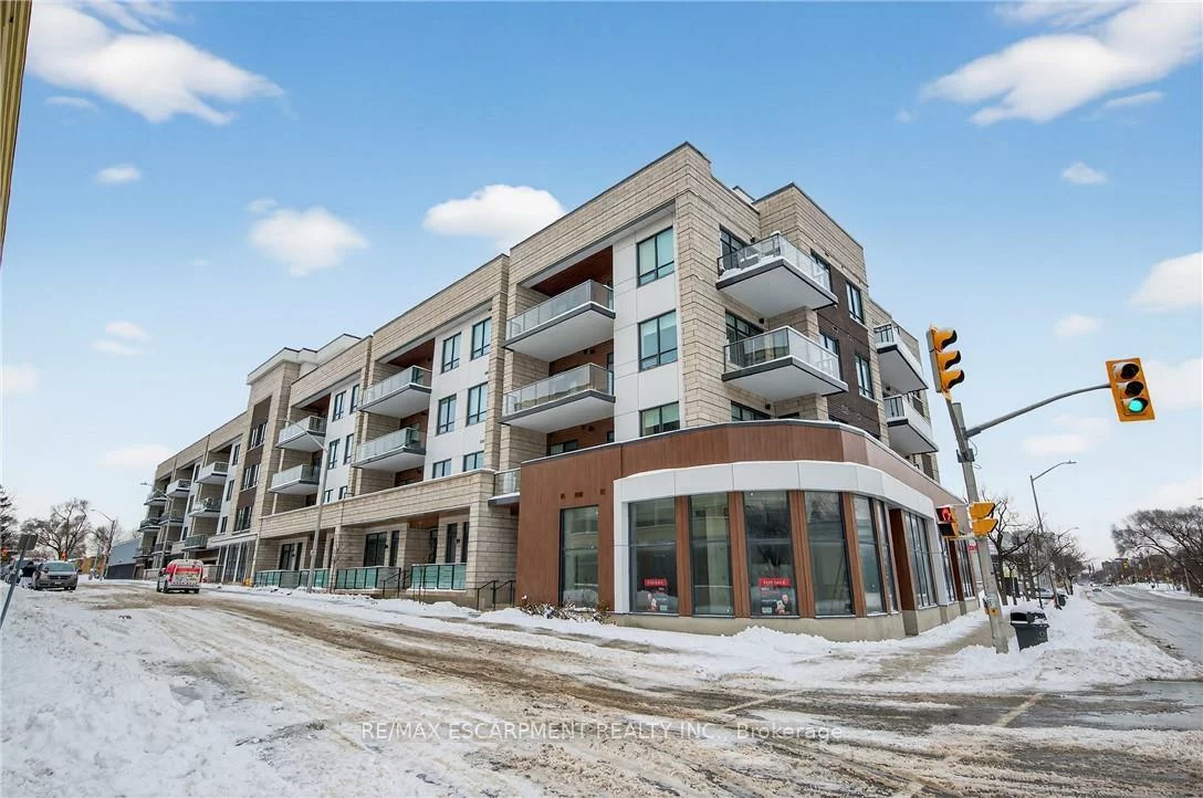 123, Maurice, 1002 - CO Central, Oakville