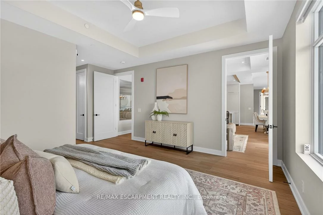 123, Maurice, 1002 - CO Central, Oakville