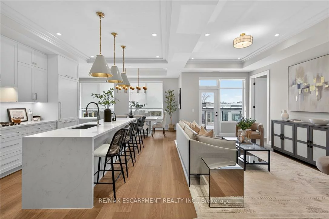 123, Maurice, 1002 - CO Central, Oakville