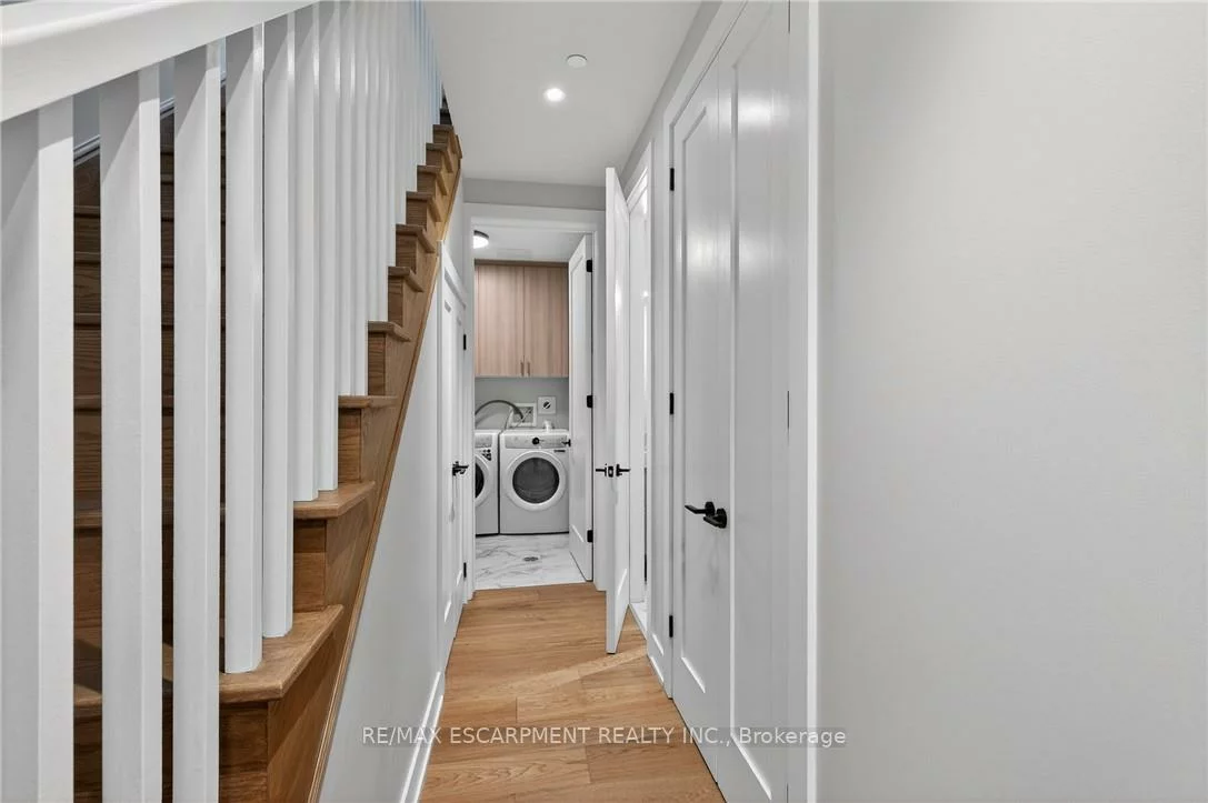 123, Maurice, 1002 - CO Central, Oakville