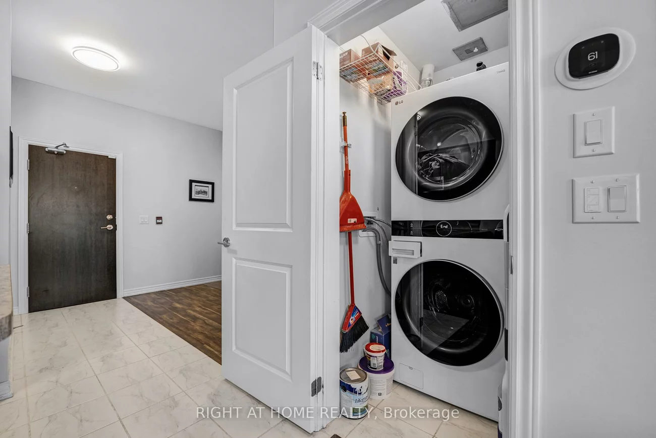 277, Gatwick, 1015 - RO River Oaks, Oakville