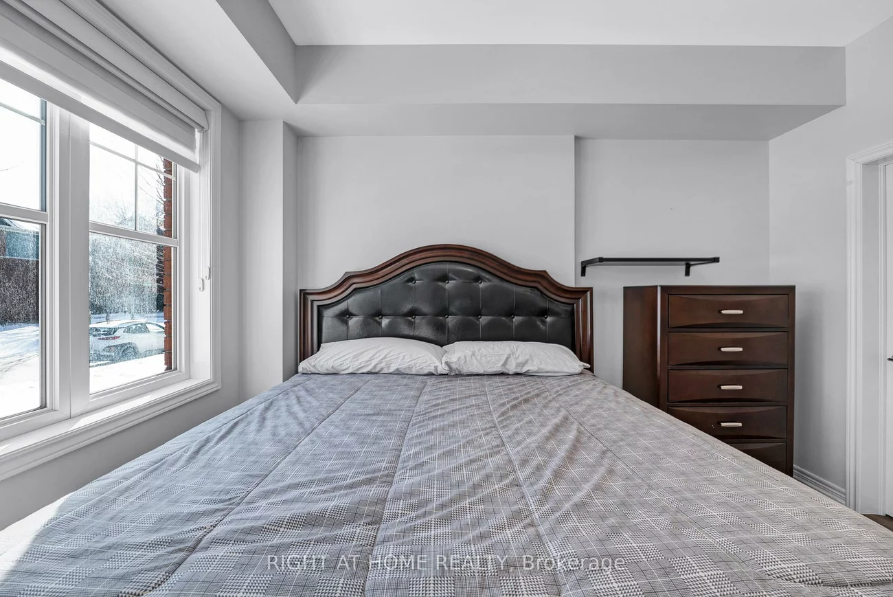 277, Gatwick, 1015 - RO River Oaks, Oakville