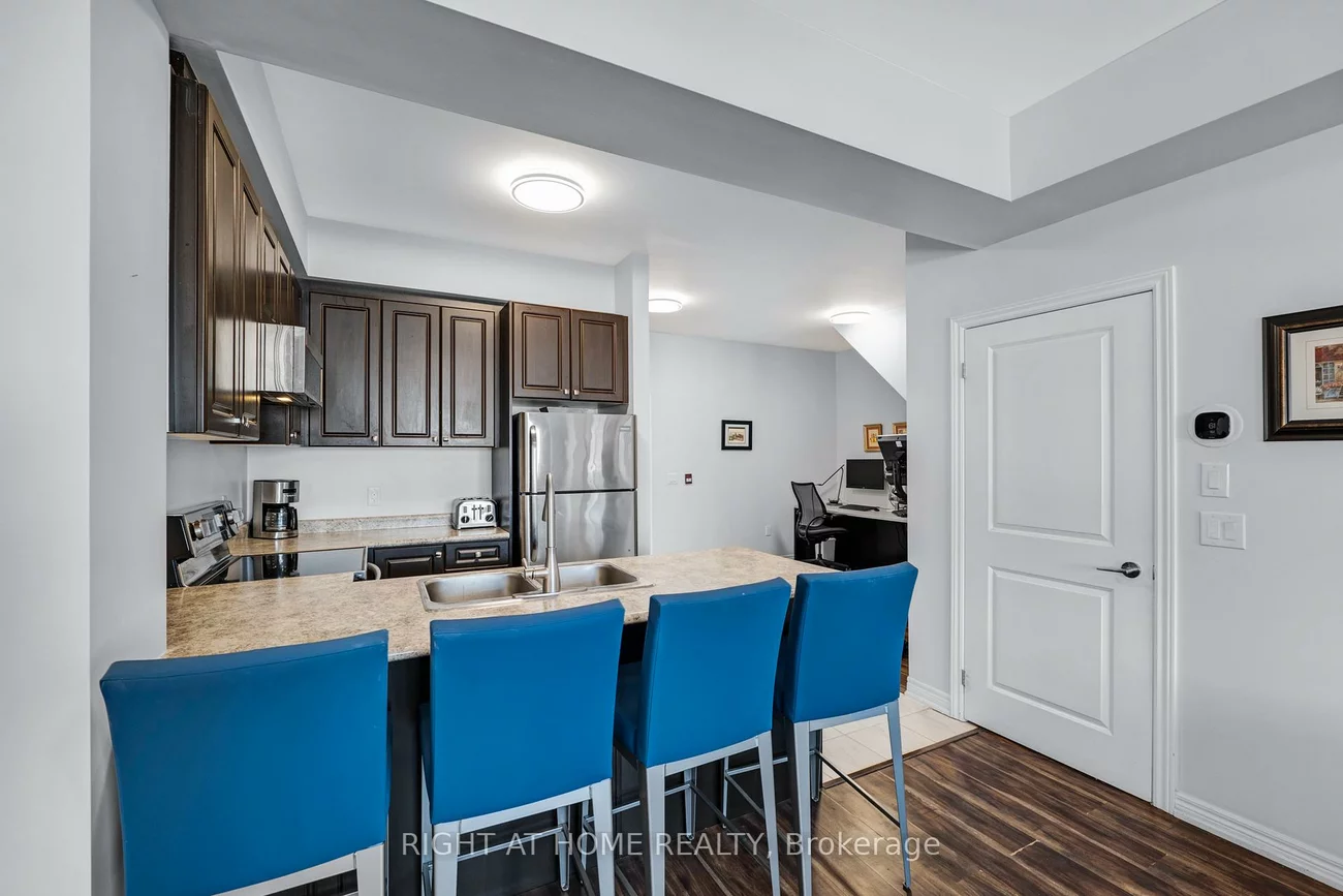 277, Gatwick, 1015 - RO River Oaks, Oakville