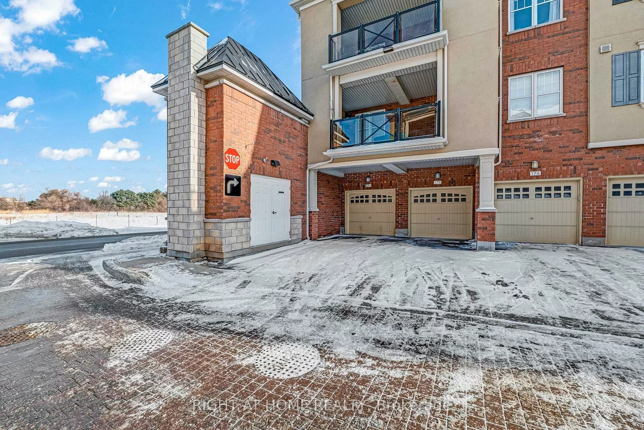 277, Gatwick, 1015 - RO River Oaks, Oakville