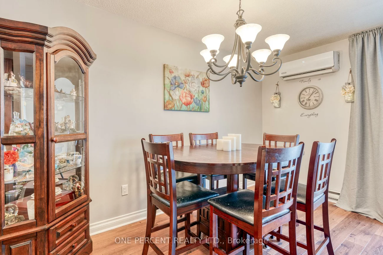 1036, Falgarwood, 1005 - FA Falgarwood, Oakville