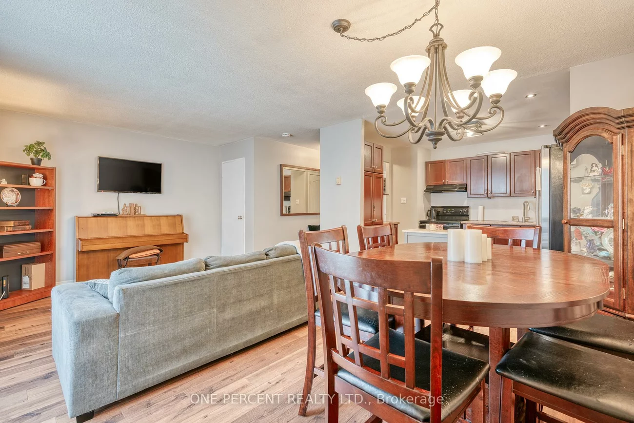 1036, Falgarwood, 1005 - FA Falgarwood, Oakville