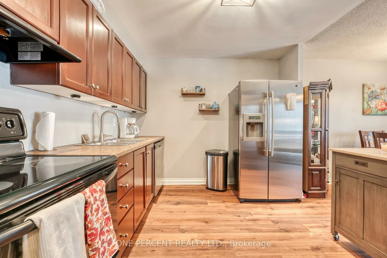 1036, Falgarwood, 1005 - FA Falgarwood, Oakville