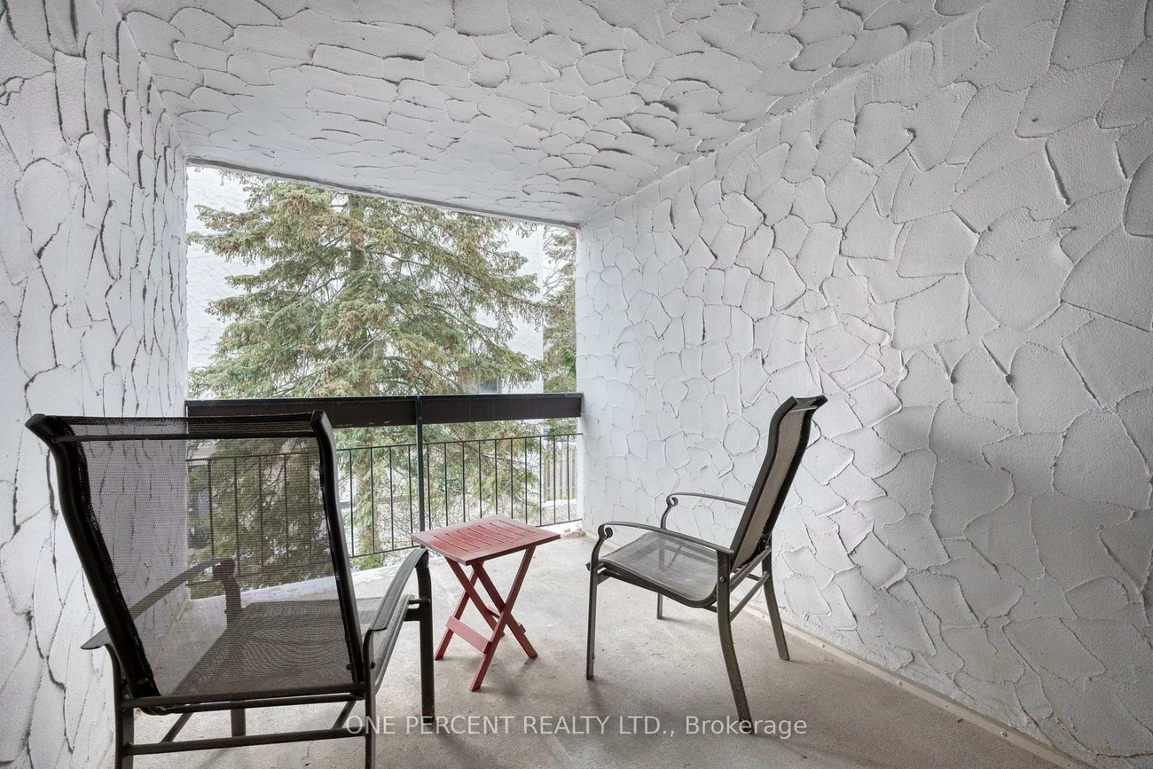 1036, Falgarwood, 1005 - FA Falgarwood, Oakville