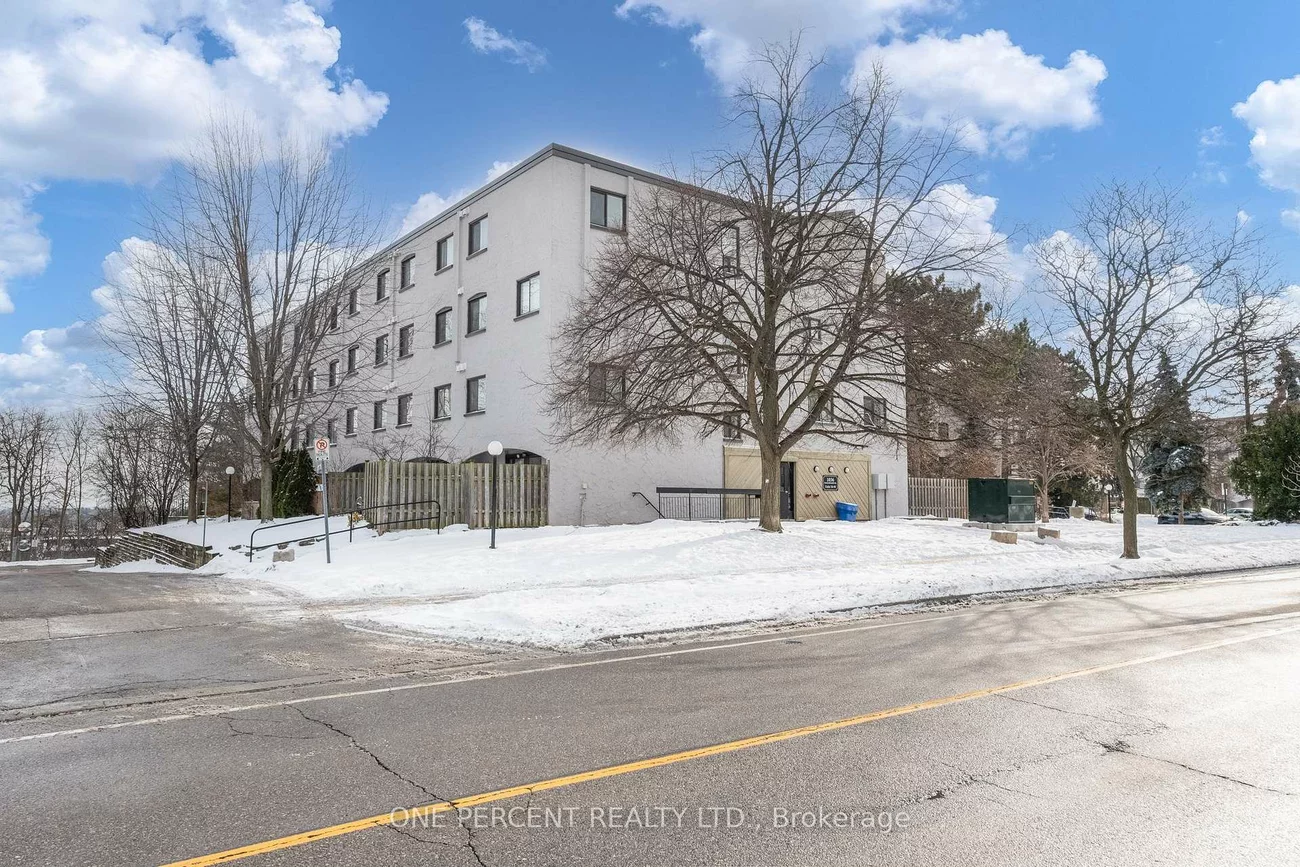 1036, Falgarwood, 1005 - FA Falgarwood, Oakville