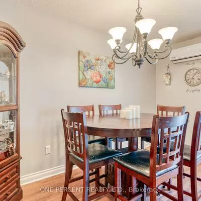 1036, Falgarwood, 1005 - FA Falgarwood, Oakville