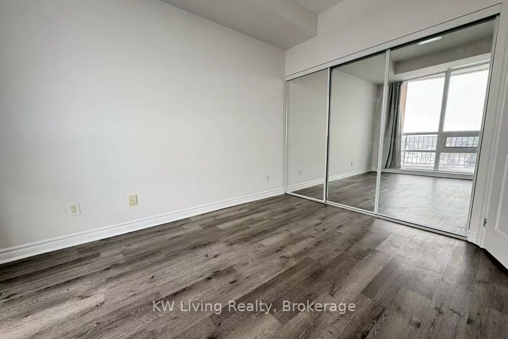 2365, Central Park, 1015 - RO River Oaks, Oakville