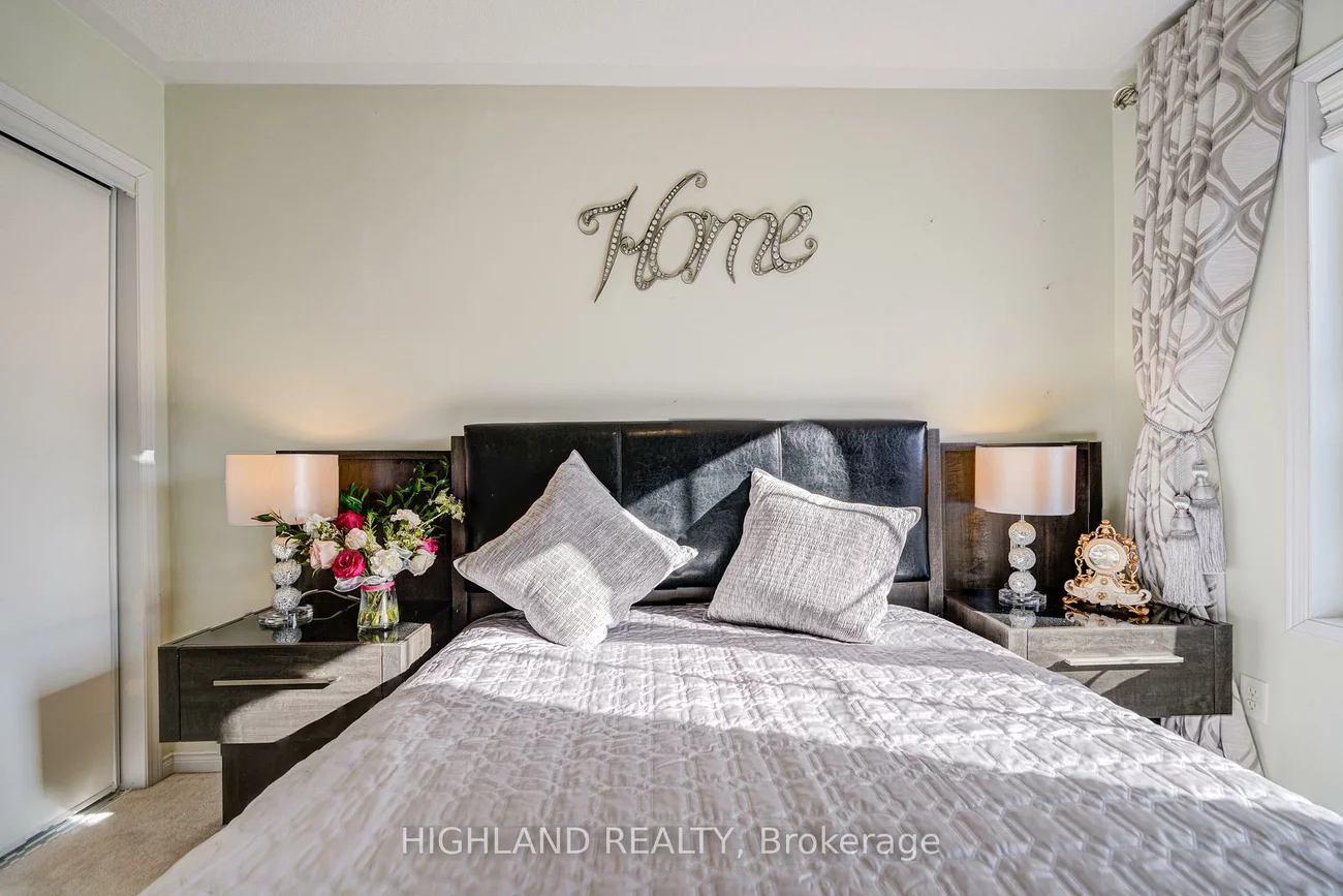 2460, Post, 1015 - RO River Oaks, Oakville