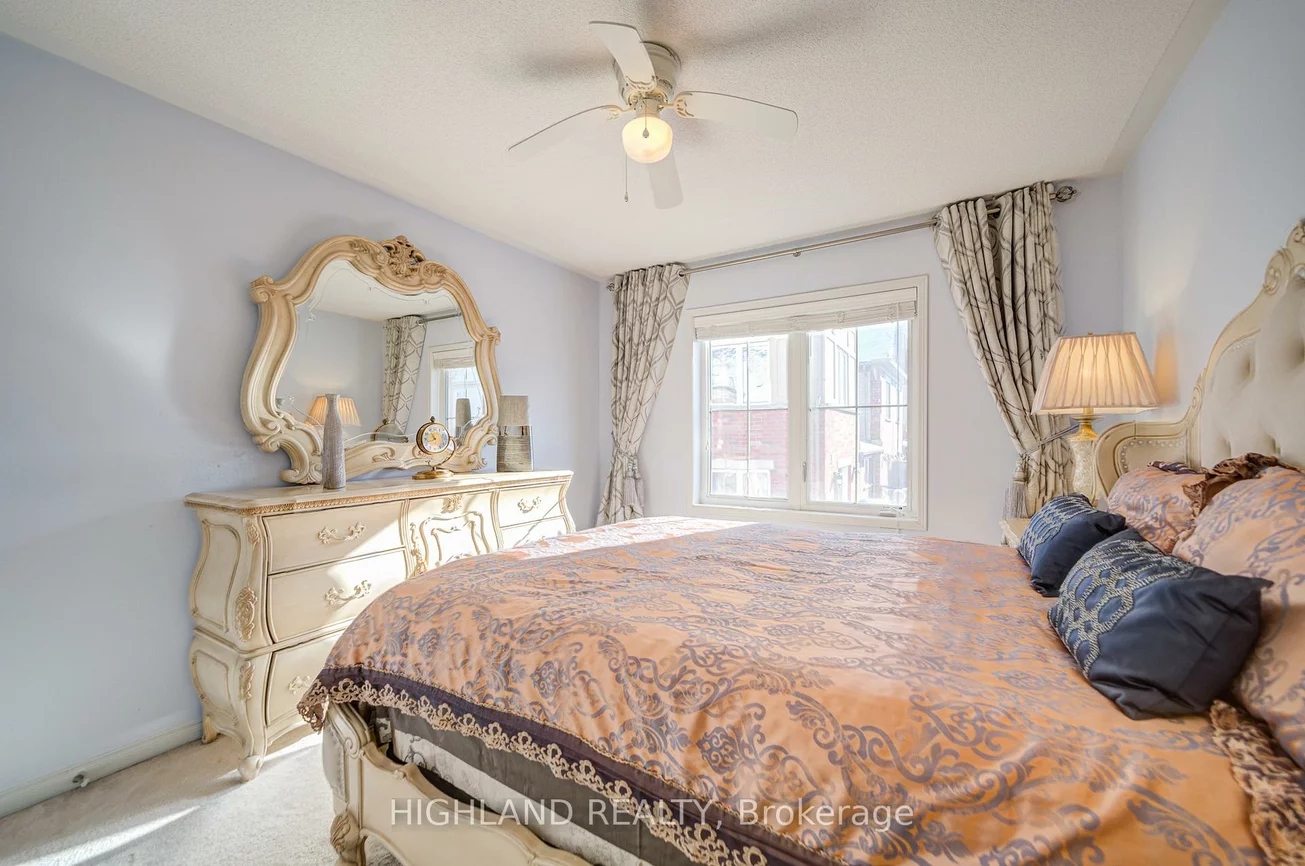 2460, Post, 1015 - RO River Oaks, Oakville