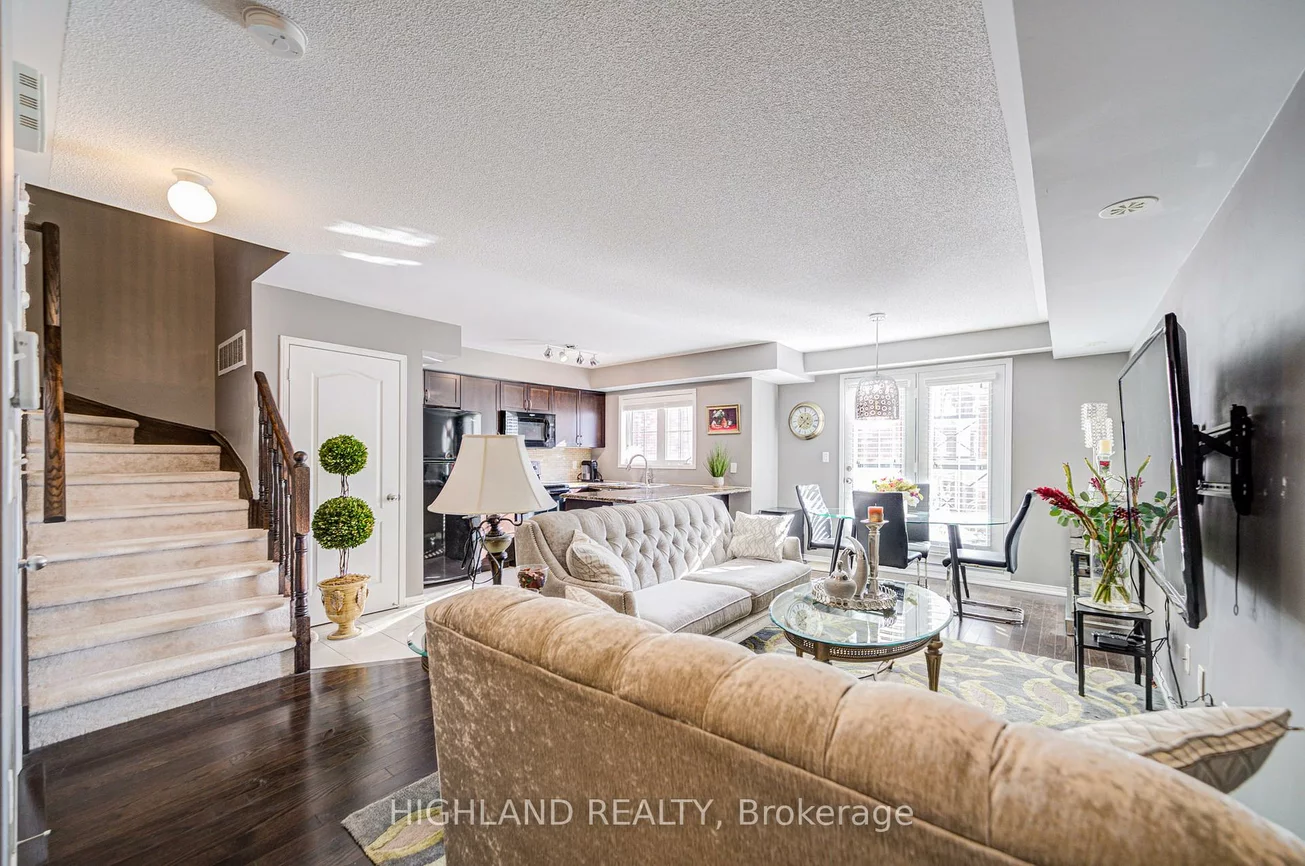 2460, Post, 1015 - RO River Oaks, Oakville