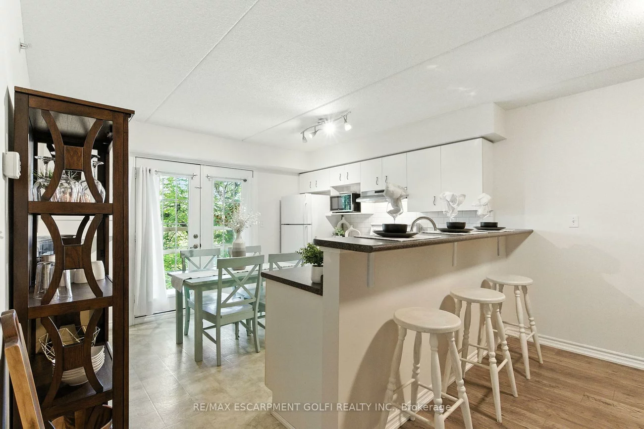 1490, Bishops, 1007 - GA Glen Abbey, Oakville