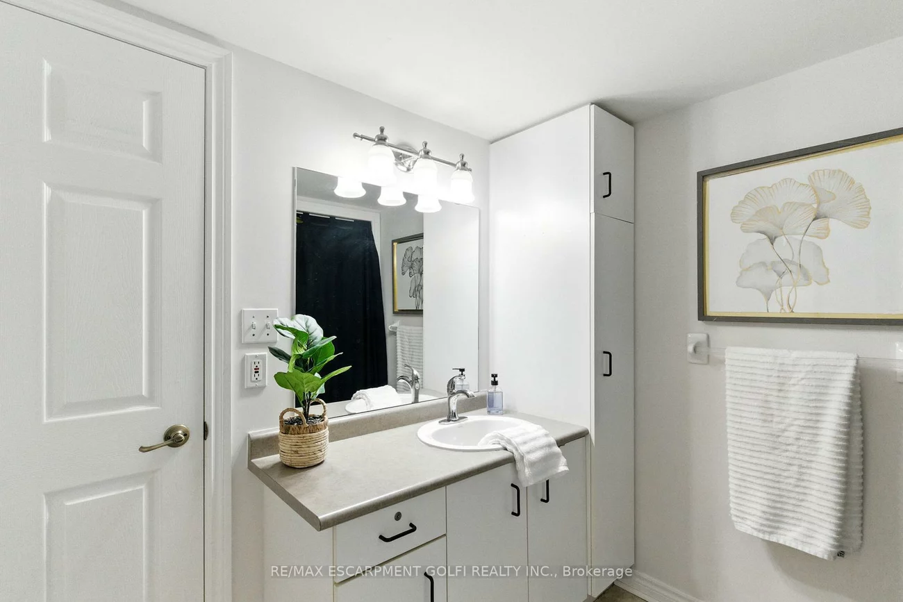 1490, Bishops, 1007 - GA Glen Abbey, Oakville