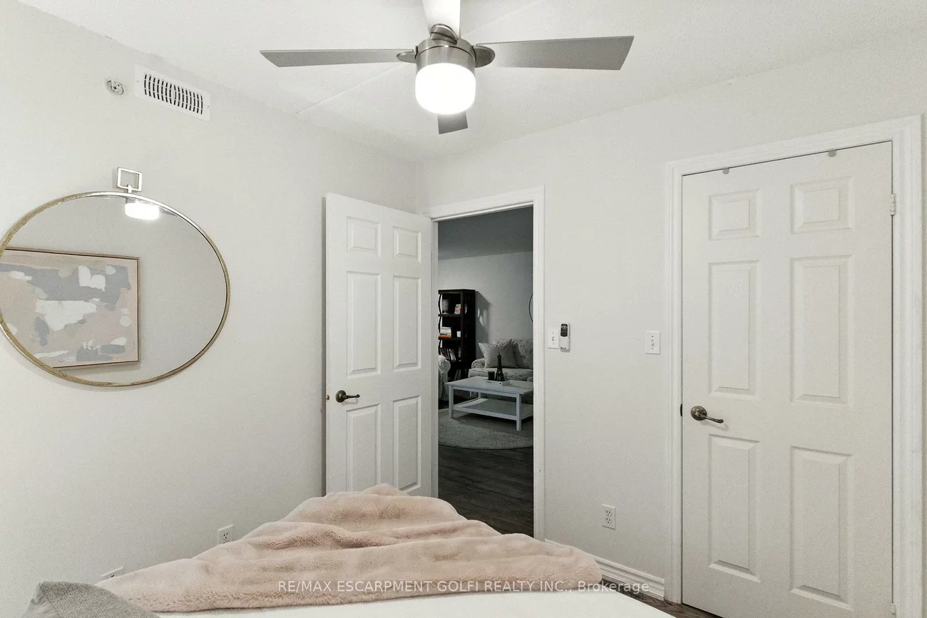 1490, Bishops, 1007 - GA Glen Abbey, Oakville