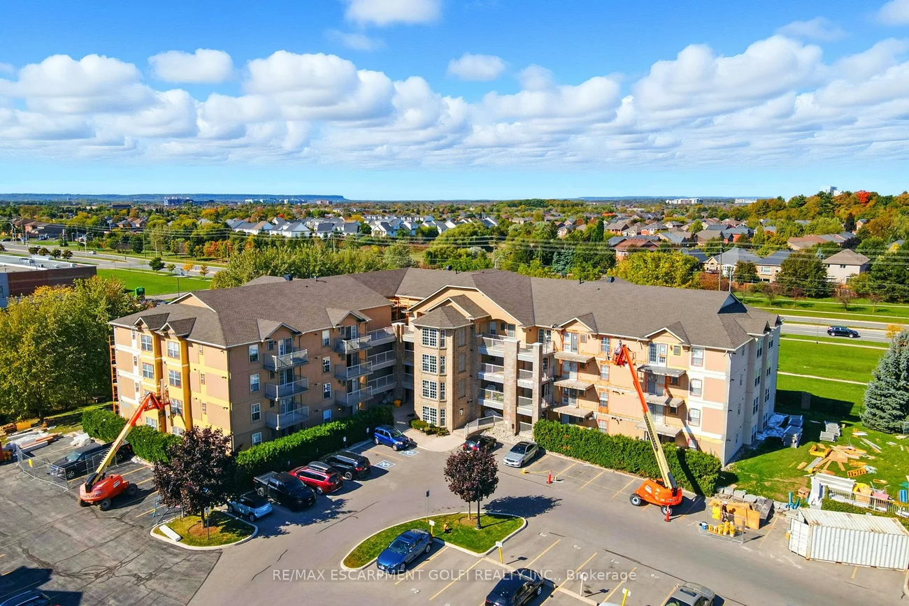 1490, Bishops, 1007 - GA Glen Abbey, Oakville