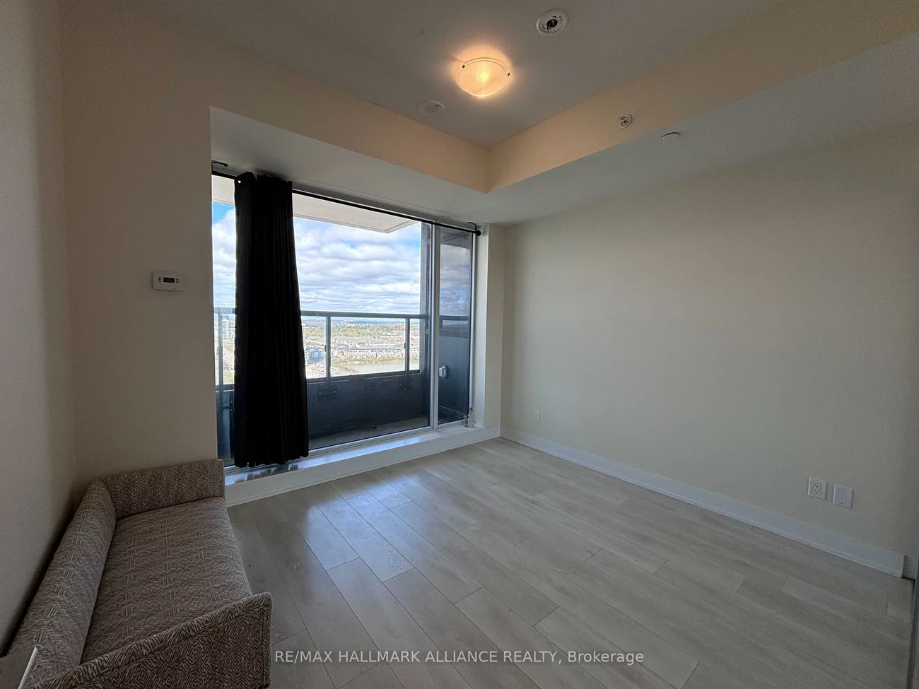 297, Oak Walk, 1015 - RO River Oaks, Oakville