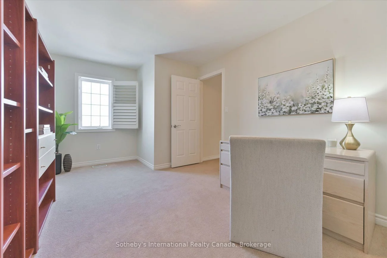 300, Ravineview, 1018 - WC Wedgewood Creek, Oakville