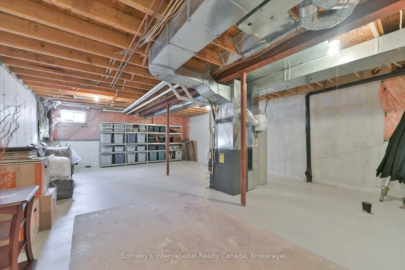 300, Ravineview, 1018 - WC Wedgewood Creek, Oakville