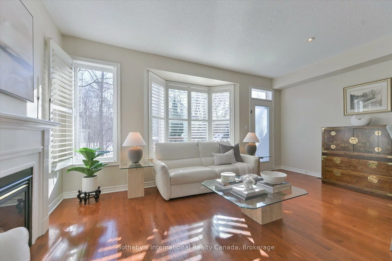 300, Ravineview, 1018 - WC Wedgewood Creek, Oakville