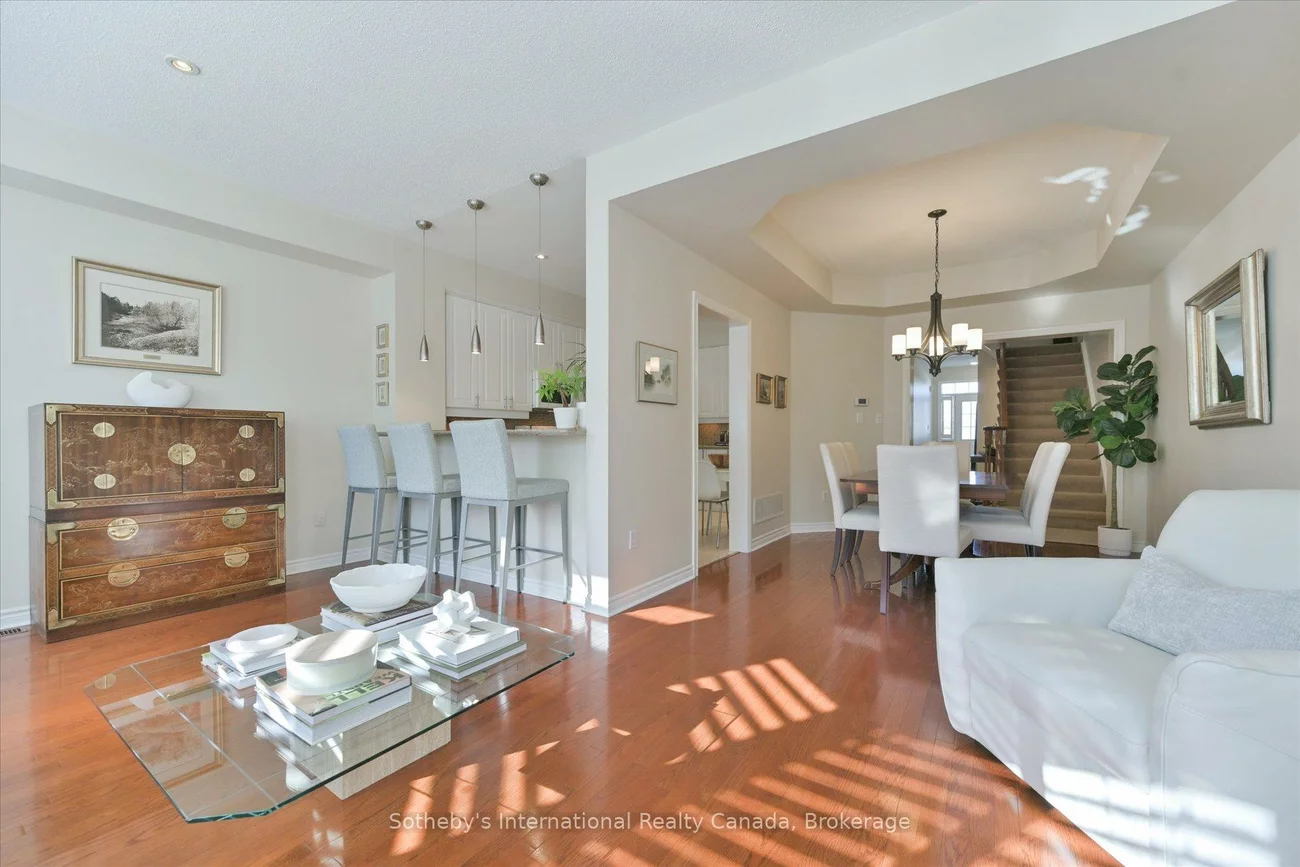 300, Ravineview, 1018 - WC Wedgewood Creek, Oakville