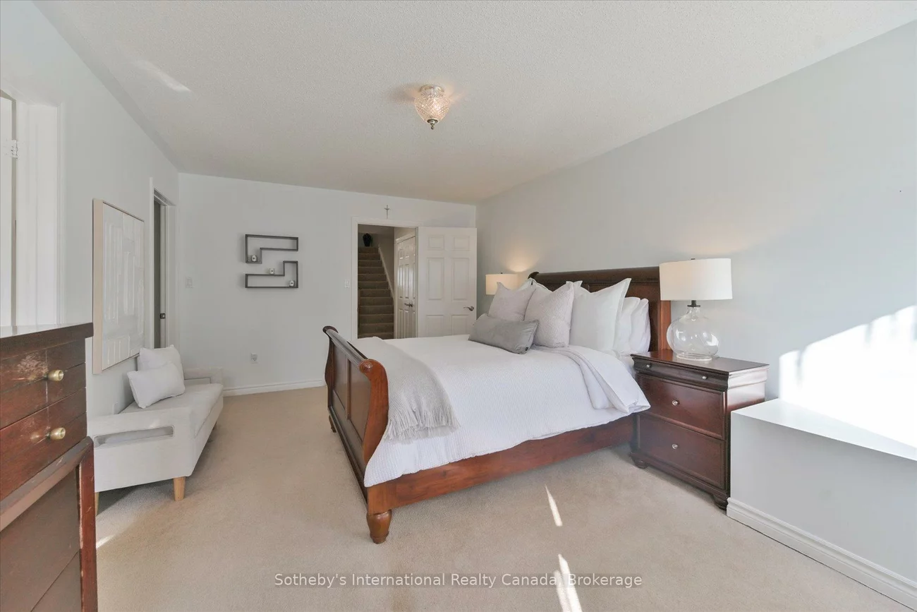 300, Ravineview, 1018 - WC Wedgewood Creek, Oakville