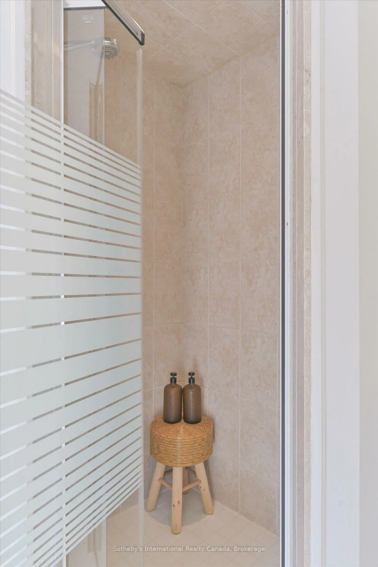 300, Ravineview, 1018 - WC Wedgewood Creek, Oakville