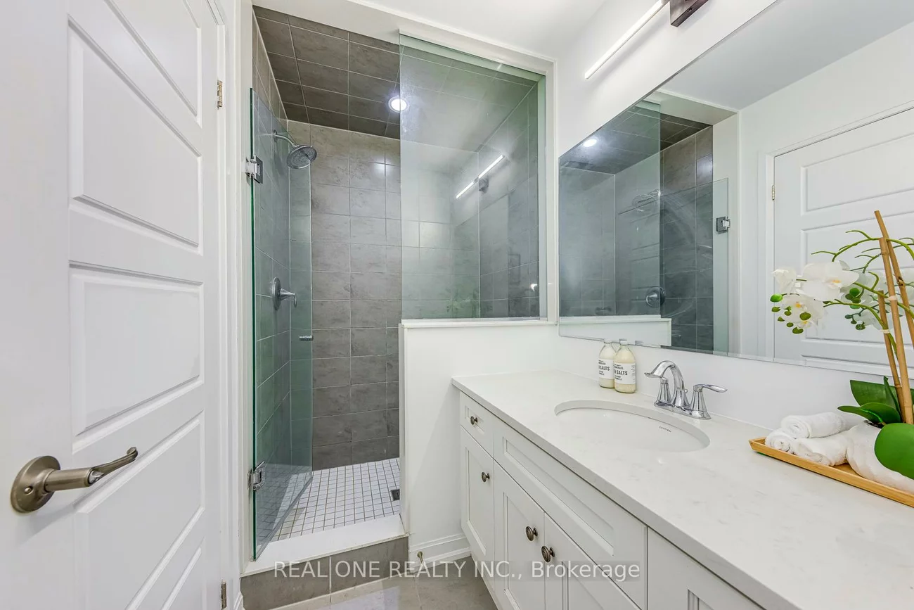 99, Grovewood, 1008 - GO Glenorchy, Oakville