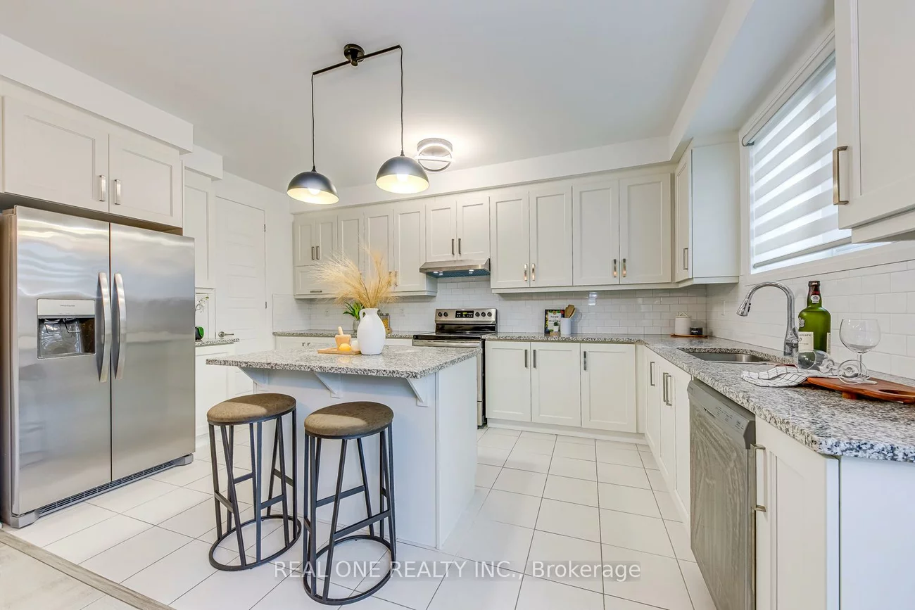 99, Grovewood, 1008 - GO Glenorchy, Oakville