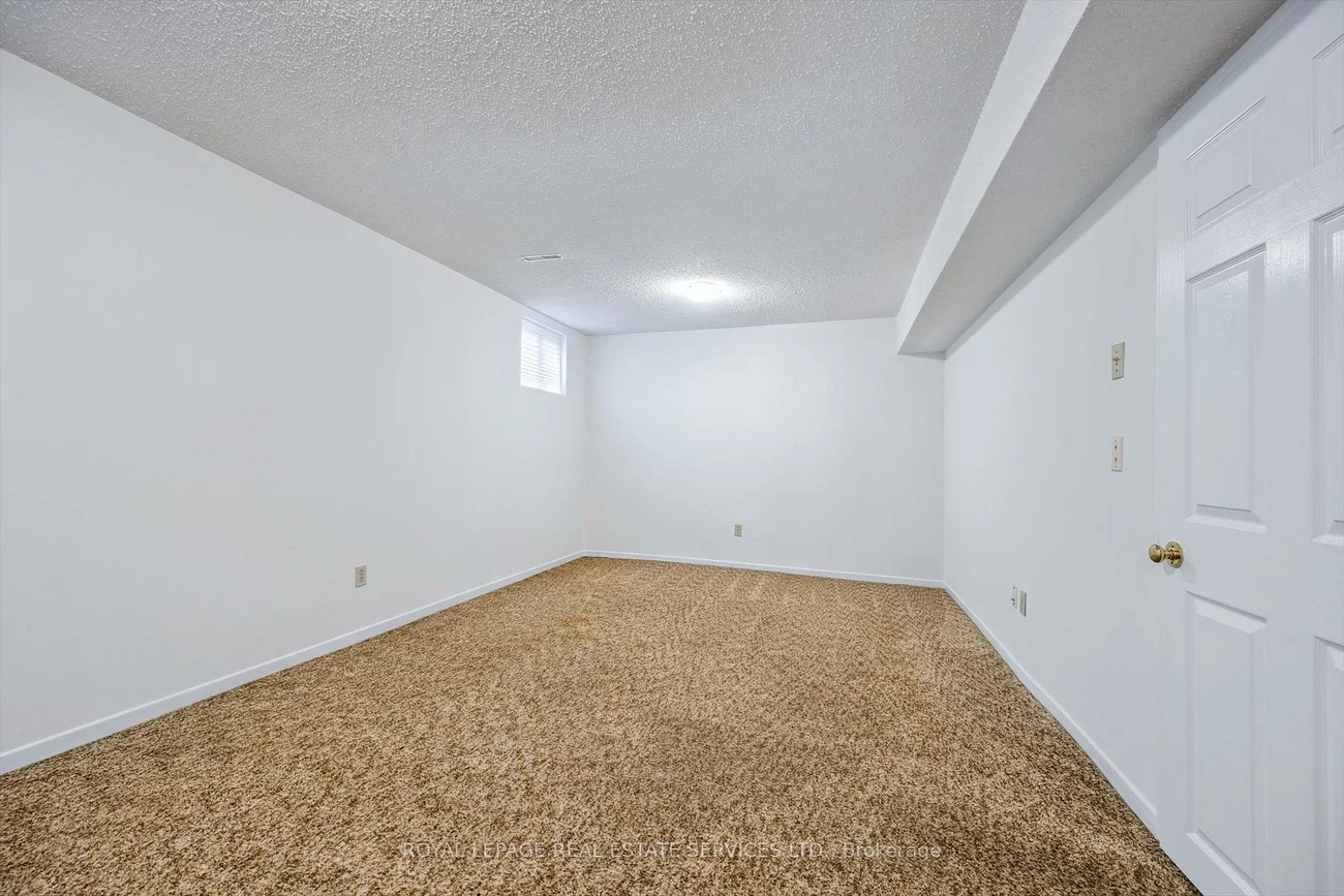 1241, McCraney, 1003 - CP College Park, Oakville