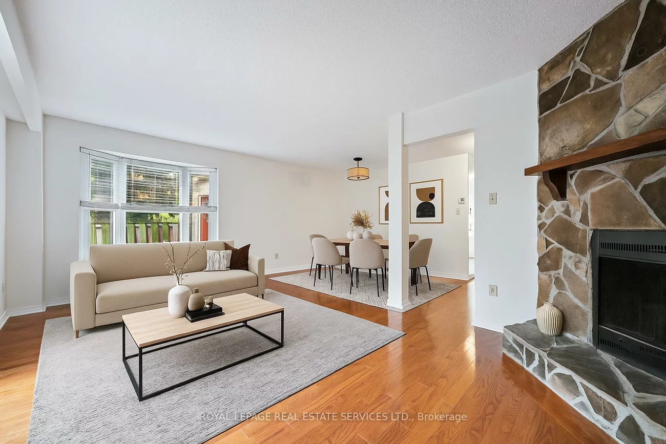 1241, McCraney, 1003 - CP College Park, Oakville