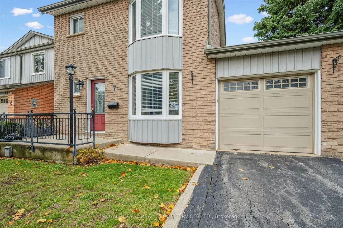 1241, McCraney, 1003 - CP College Park, Oakville