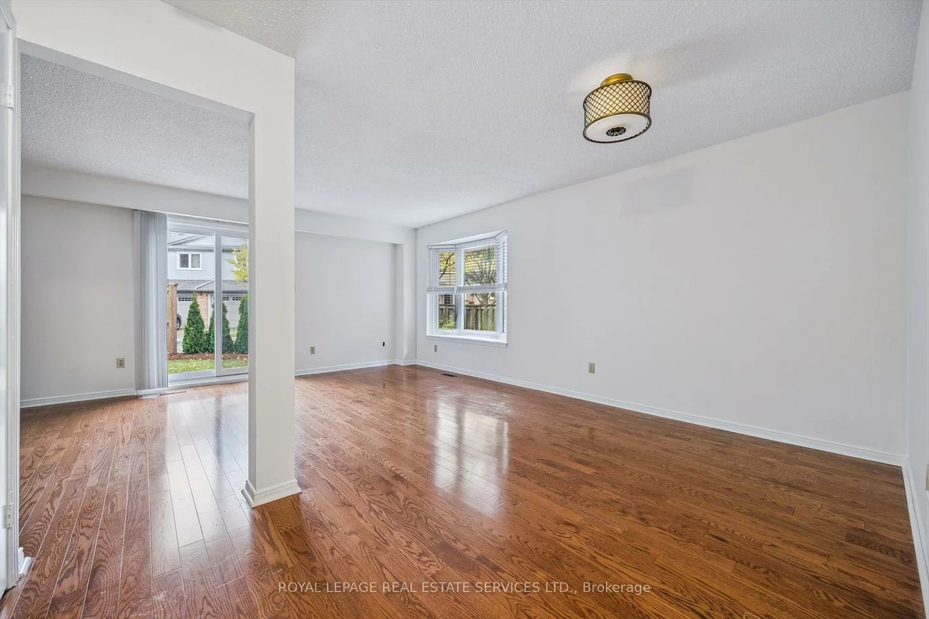 1241, McCraney, 1003 - CP College Park, Oakville