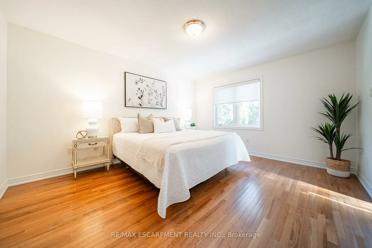 1050, Grand, 1005 - FA Falgarwood, Oakville