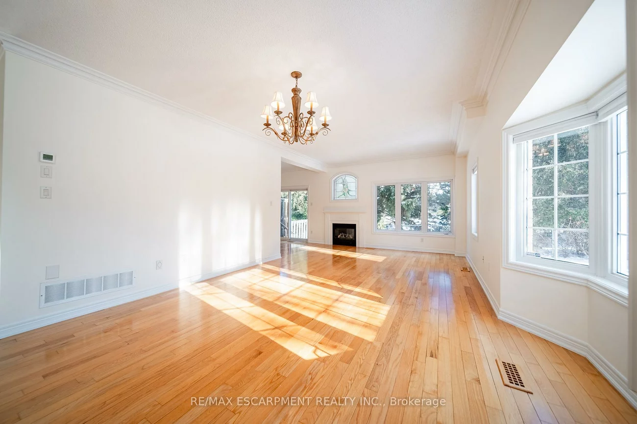 1050, Grand, 1005 - FA Falgarwood, Oakville