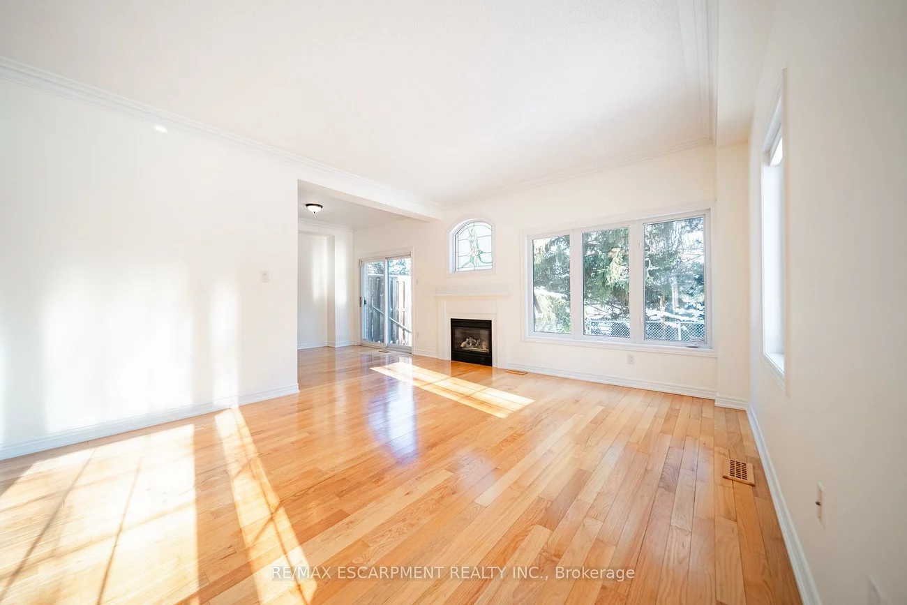 1050, Grand, 1005 - FA Falgarwood, Oakville