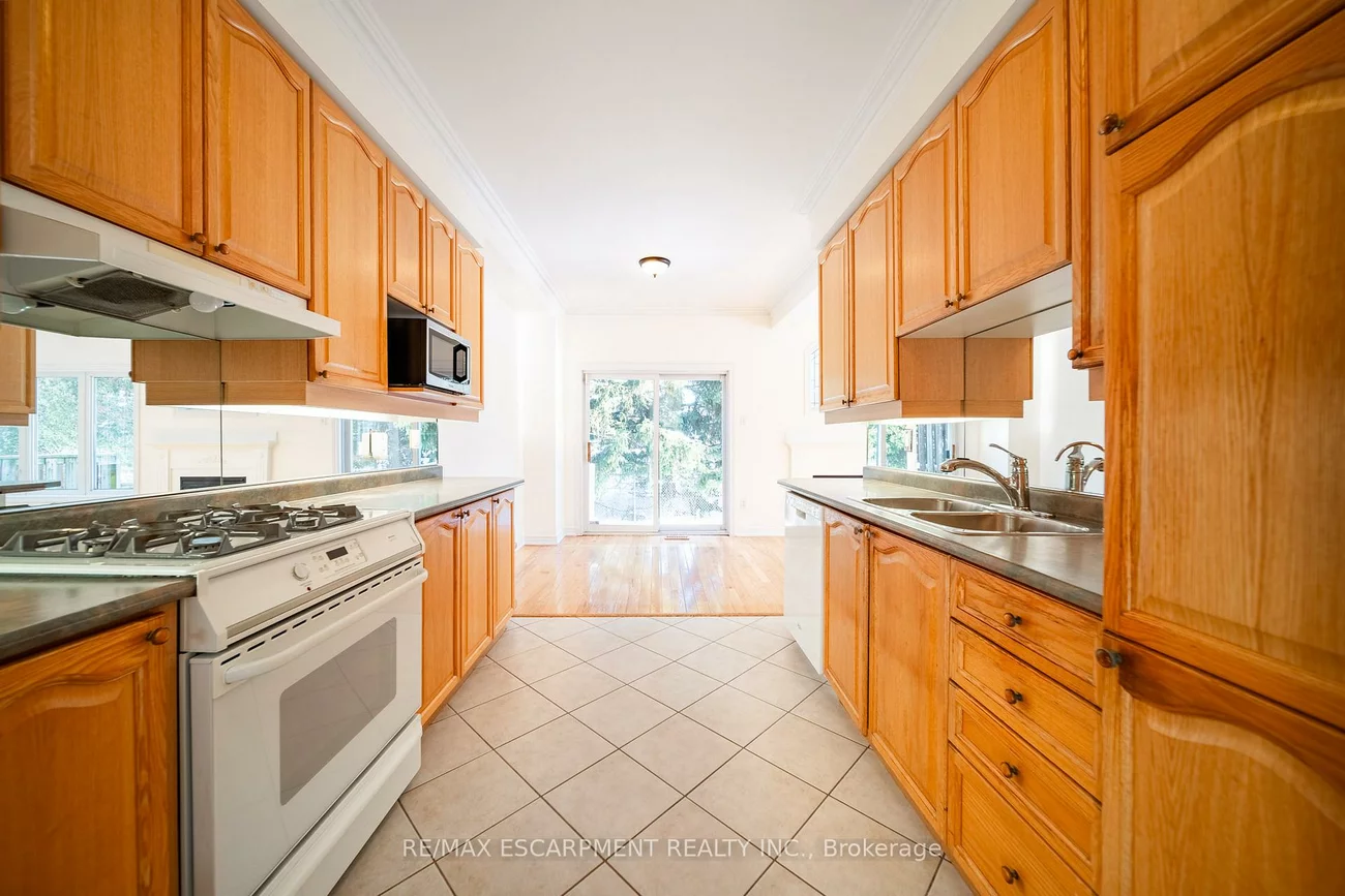 1050, Grand, 1005 - FA Falgarwood, Oakville