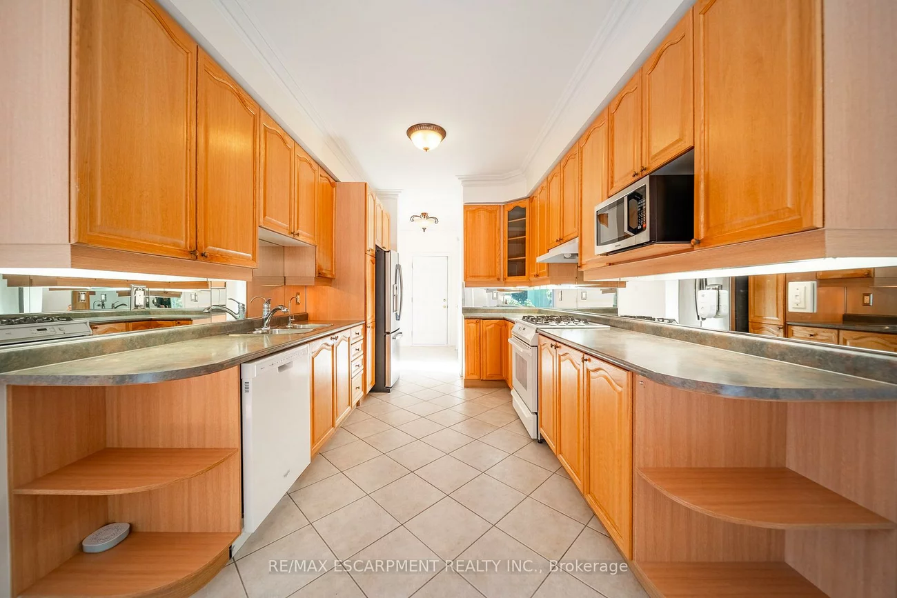 1050, Grand, 1005 - FA Falgarwood, Oakville