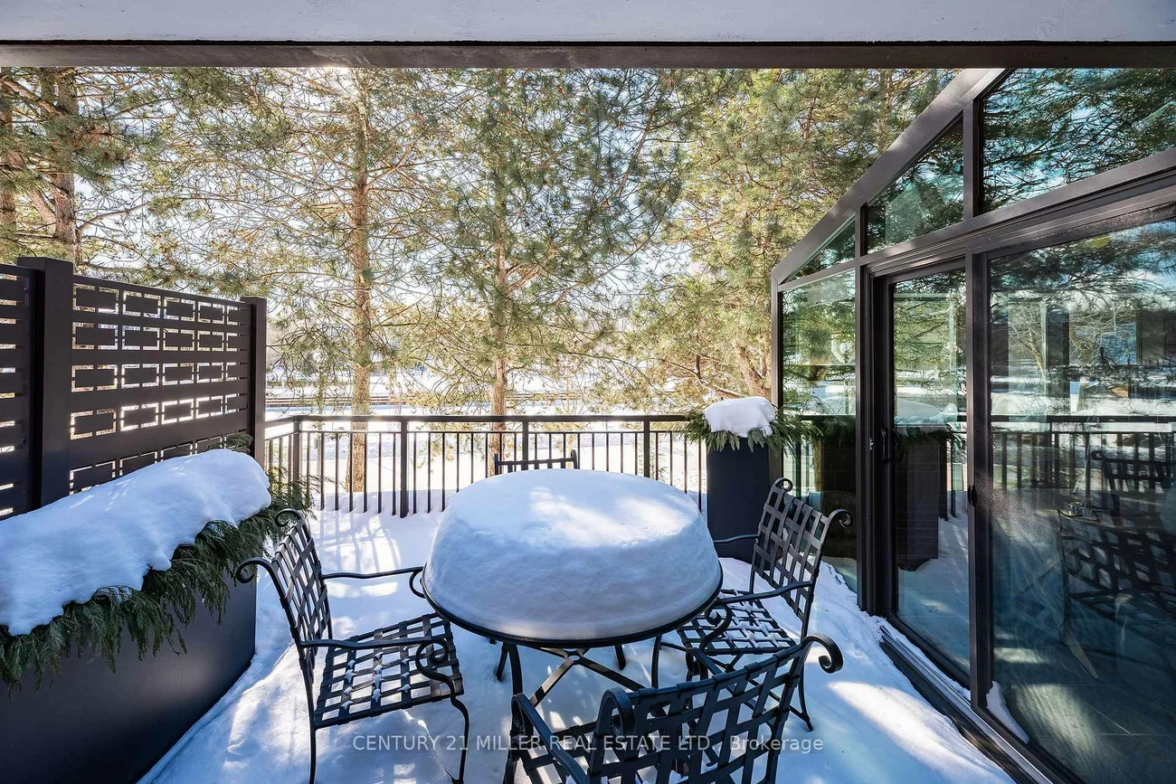 100, Lakeshore, 1013 - OO Old Oakville, Oakville