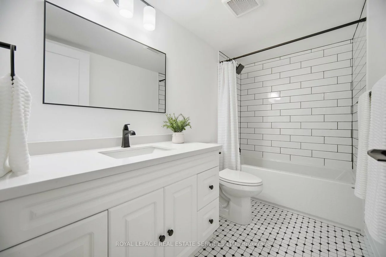 1476, Pilgrims, 1007 - GA Glen Abbey, Oakville