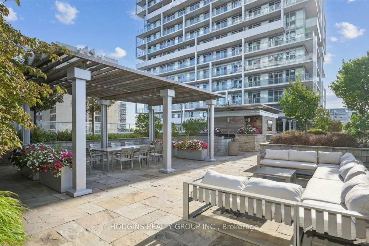 65, Speers, 1002 - CO Central, Oakville
