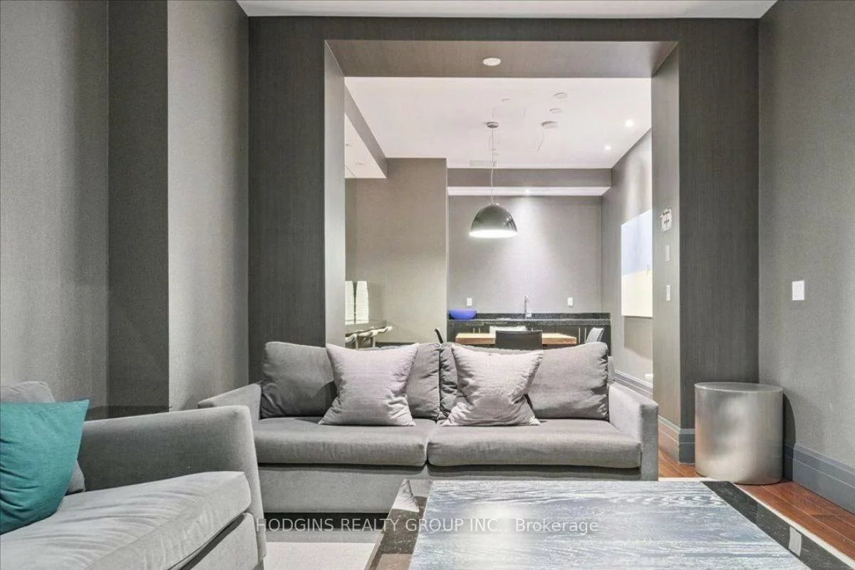 65, Speers, 1002 - CO Central, Oakville