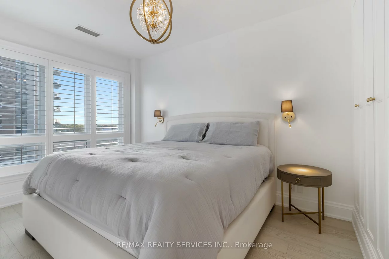 111, Forsythe, 1002 - CO Central, Oakville