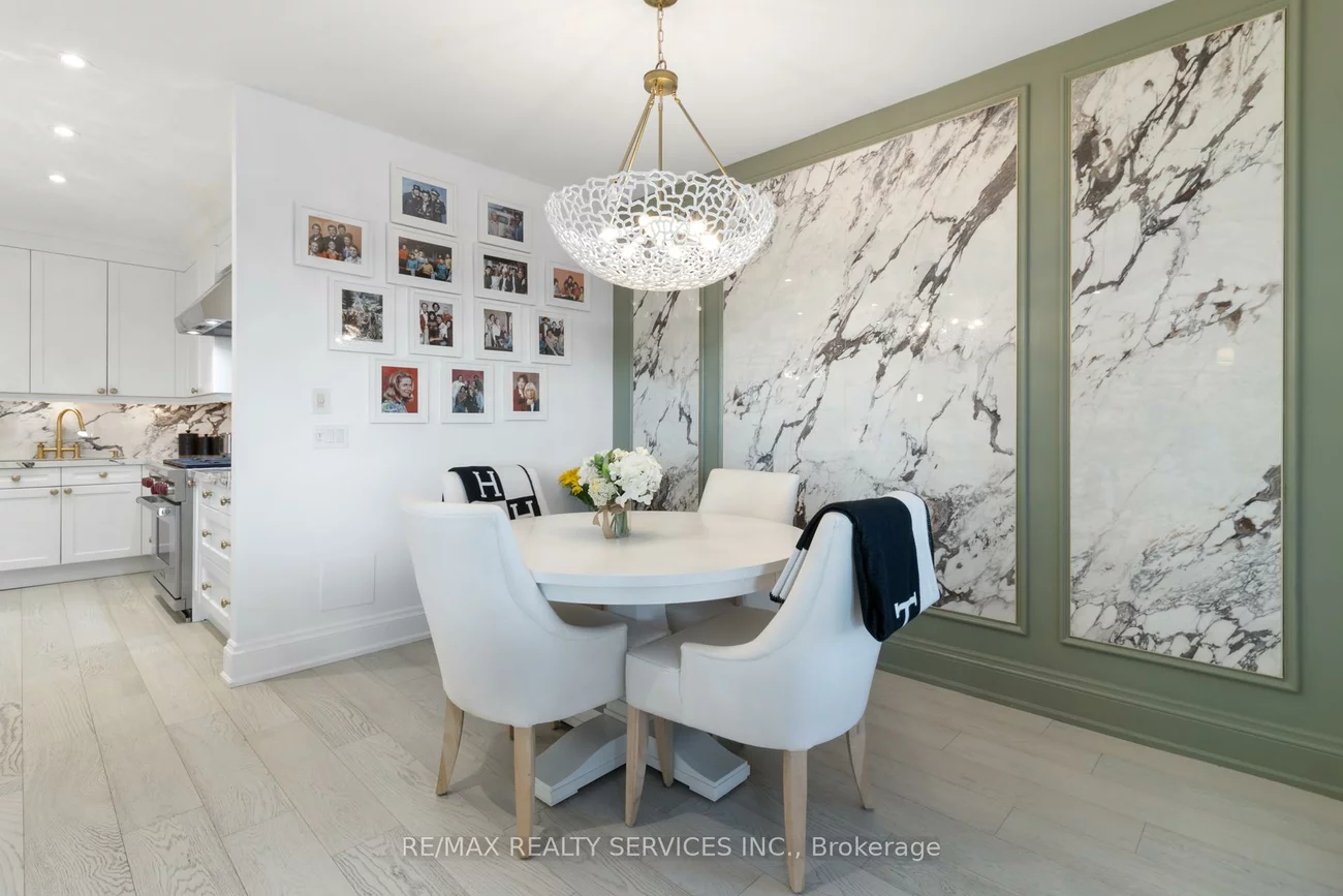 111, Forsythe, 1002 - CO Central, Oakville