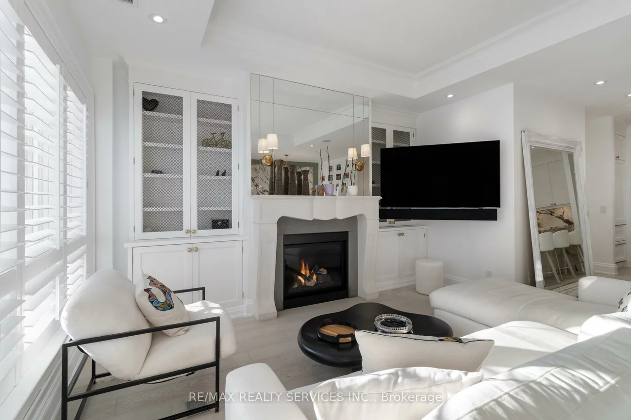 111, Forsythe, 1002 - CO Central, Oakville