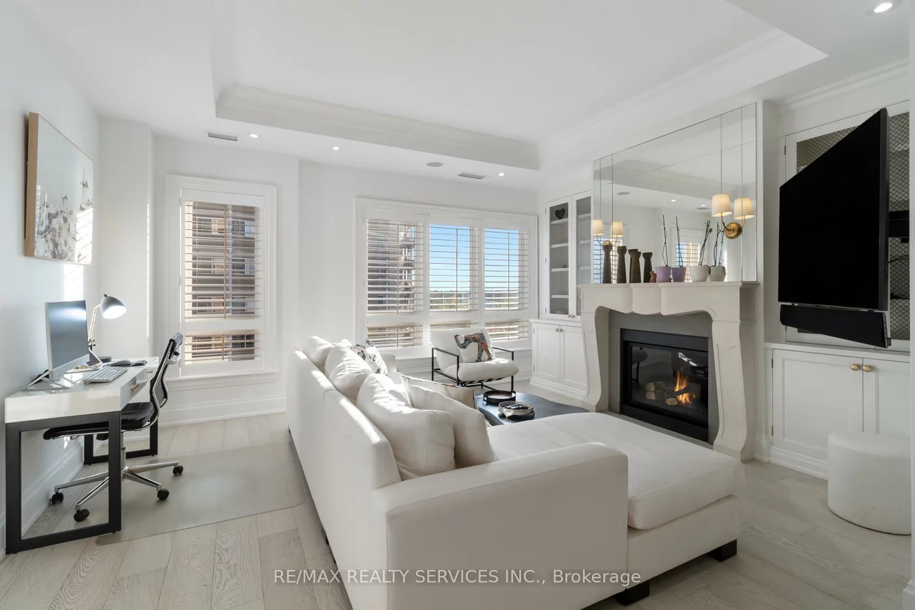 111, Forsythe, 1002 - CO Central, Oakville